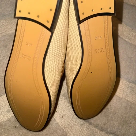 Gucci Tan and Brown Loafers with Green Accent - Picture 5 of 16